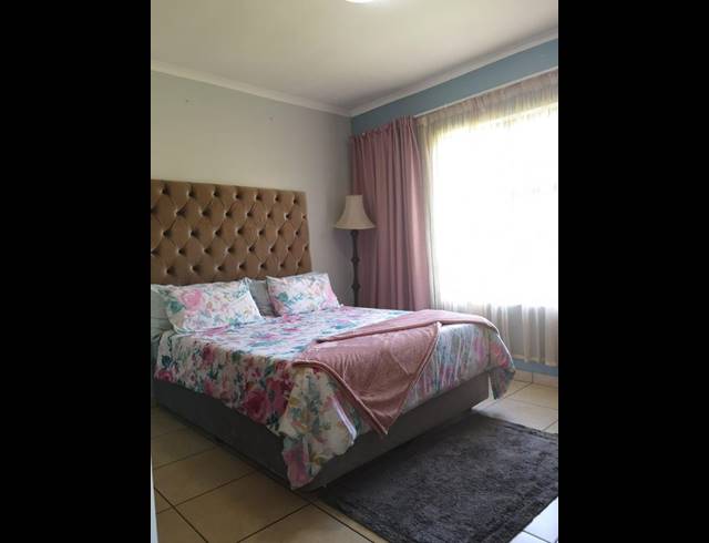 3 BEDROOM HOUSE FOR SALE IN KOSMOSDAL